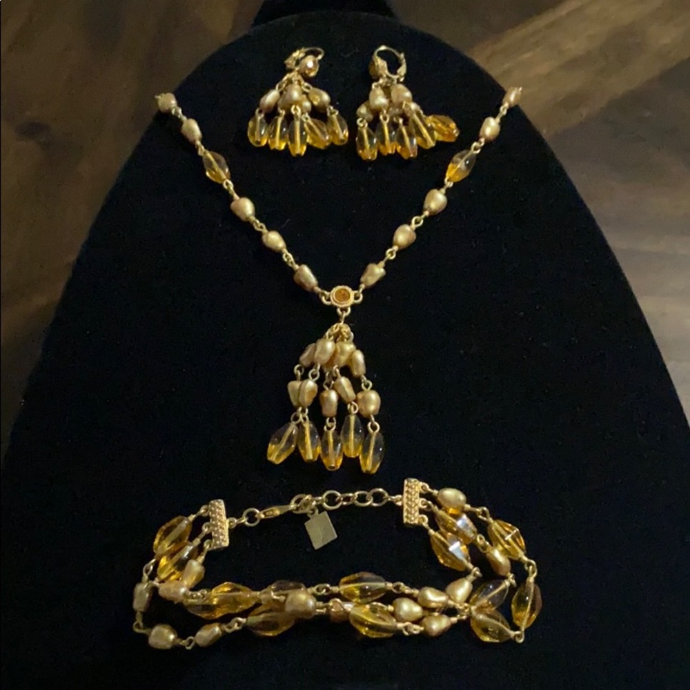 SALE🔥 Set of necklace, bracelet and earrings